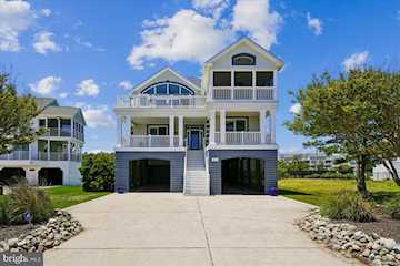  Real Estate for Sale - 37138 Ocean Park Ln in Fenwick Island Photo 2