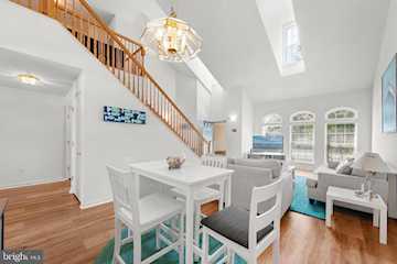  Real Estate for Sale - 22 Brighton St in Ocean View Photo 3