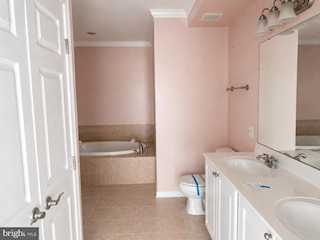 Sunset Island Real Estate for Sale - 6 Sunset Island Dr #2C in Ocean City Photo 5