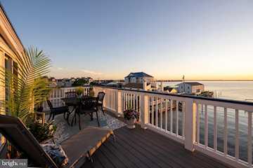 Bradley On The Bay Real Estate for Sale - 3701 Coastal Hwy #324F in Ocean City Photo 4