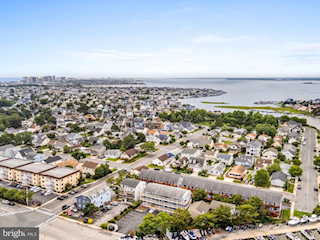 Marathon North 3 Real Estate for Sale - 805 142nd St #203 in Ocean City Photo 3