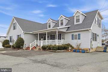  Real Estate for Sale - 38967 Willow Ln in Fenwick Island Photo 3