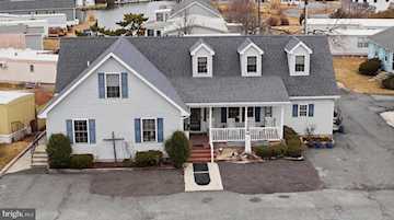  Real Estate for Sale - 38967 Willow Ln in Fenwick Island Photo 4