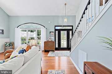  Real Estate for Sale - 58 Hingham Ln in Berlin Photo 3
