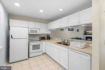  Real Estate for Sale - 750 Bayberry Cir in Bethany Beach Photo 4