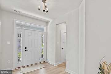  Real Estate for Sale - 12105 Landings Blvd in Berlin Photo 4