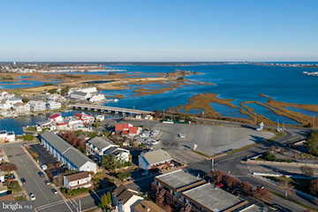 Sandel Bay Real Estate for Sale - 14211 Dukes Ave #203 in Ocean City Photo 2