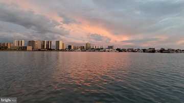 Watergate (Jamestown) Real Estate for Sale - 181 Jamestown Rd #5 in Ocean City Photo 5