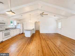  Real Estate for Sale - 505 Collins St in Bethany Beach Photo 3