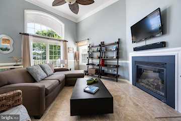  Real Estate for Sale - 12147 Landings Blvd #104 in Berlin Photo 4