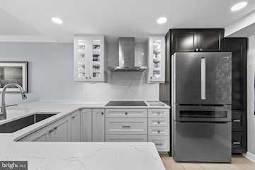 Sea Colony Brandywine Real Estate for Sale - 605 Brandywine House in Bethany Beach Photo 3