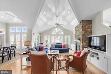  Real Estate for Sale - 7 S 9th St in South Bethany Photo 4