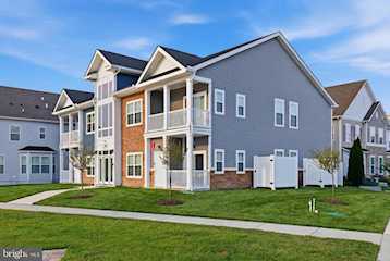 Real Estate for Sale - 29 Bennett Point Ln in Ocean View Photo 2