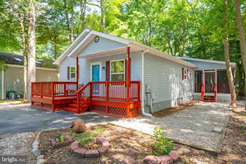  Real Estate for Sale - 15 Lord Guy Terrace in Ocean Pines Photo 3