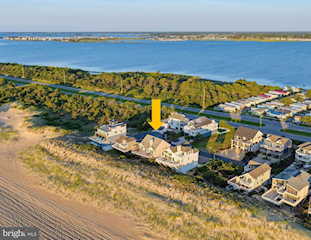  Real Estate for Sale - 37135 Ocean Park Ln in Fenwick Island Photo 4