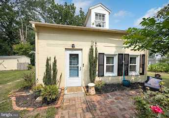 Real Estate for Sale - 300-B W Federal St in Snow Hill Photo 2