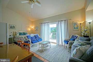 Bethany Beach Inn Real Estate for Sale - 39634 Jefferson Bridge Rd in Bethany Beach Photo 2