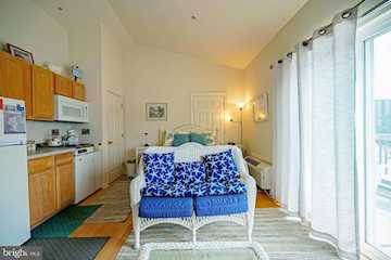 Bethany Beach Inn Real Estate for Sale - 39634 Jefferson Bridge Rd in Bethany Beach Photo 4
