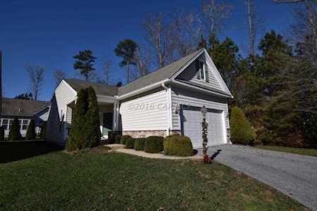 7 Annapolis Ct Ocean Pines, MD 21811