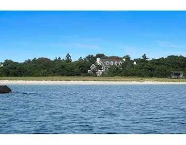 979 Sea View Avenue Barnstable, MA 02655