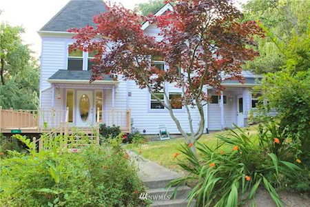 5031 Lake Erie Way Anacortes, WA 98221