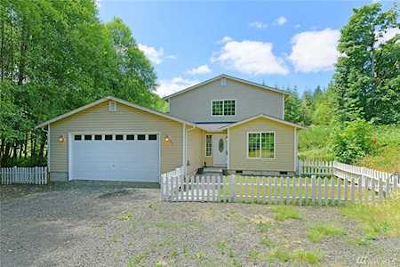 21 E Greenhill Ct Allyn, WA 98524