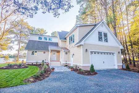11604 Gum Point Rd Berlin, MD 21811