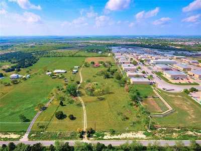 2313 Crystal Bend Dr Pflugerville, TX 78660