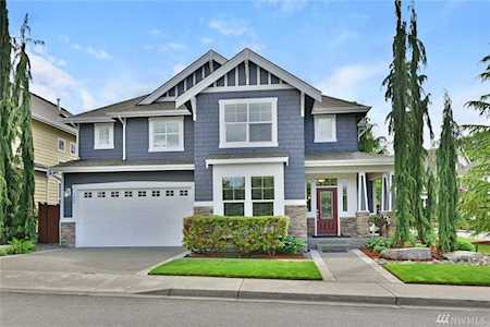 1805 SE 8th Place Renton, WA 98057