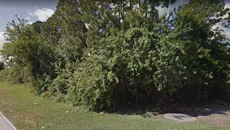 926 SW Del Rio Boulevard Port Saint Lucie, FL 34953