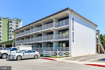 15 35th St #203 Ocean City, MD 21842