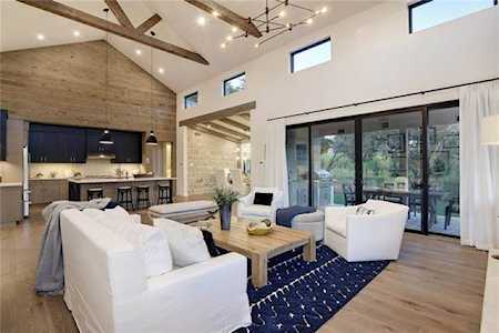 501 Sunset Sail Bend Lakeway, TX 78738