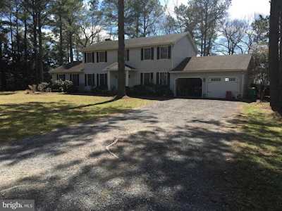 10648 Piney Island Dr Bishopville, MD 21813