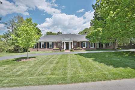 197 Westwind Rd Louisville, KY 40207