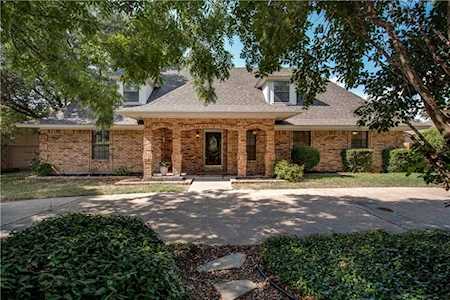 6301 Riviera Drive North Richland Hills, TX 76180