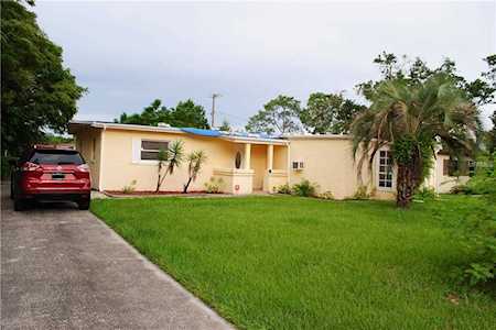 4107 Meadowbrook Avenue Orlando, FL 32808