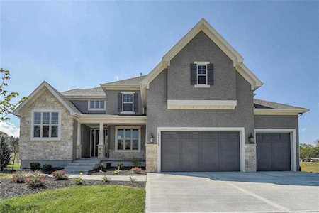 21115 W 68th St Shawnee, KS 66218