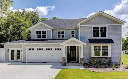 205 Country Lake Dr Mooresville, NC 28115
