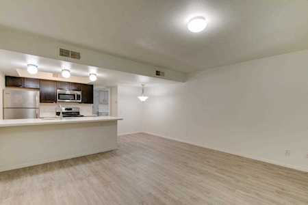 8841 N 8th Street #208 Phoenix, AZ 85020