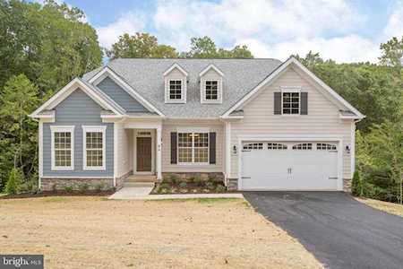 85 Locksley Ln Fredericksburg, VA 22406