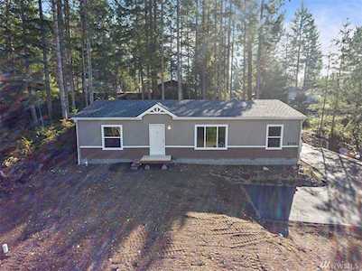 5061 E Rasor Rd W Belfair, WA 98528
