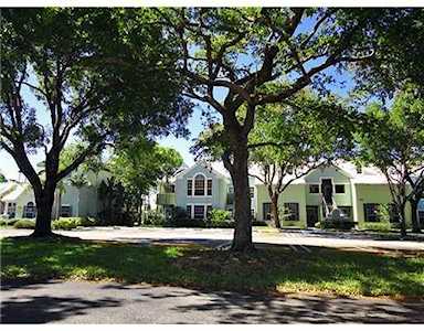 1215 Crystal Way #G Delray Beach, FL 33444