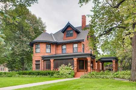 749 Summit Avenue Saint Paul, MN 55105