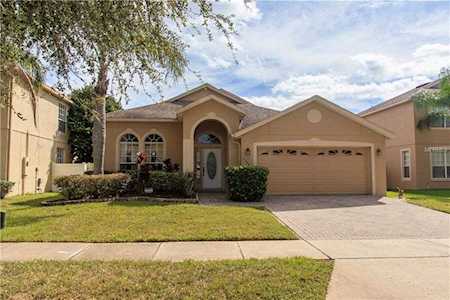 6584 Lake Pembroke Place Orlando, FL 32829