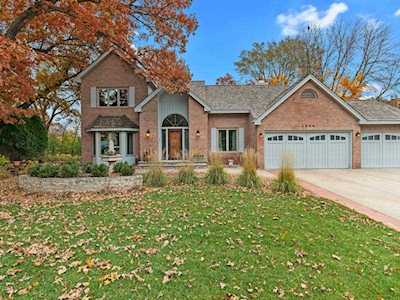 4604 Parkcliff Drive Eagan, MN 55123