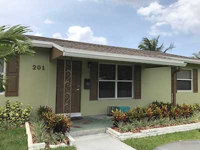 201 SE 2Nd Avenue Boynton Beach, FL 33435