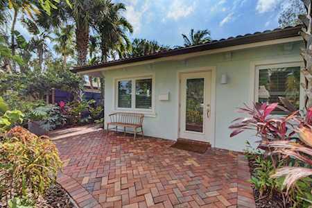 1320 NE 5 Street Fort Lauderdale, FL 33301