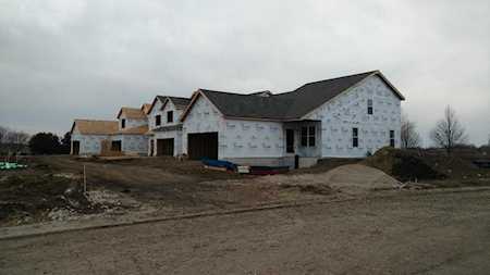 213 Dorset Ave Oswego, IL 60543