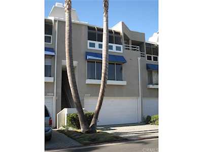 3307 Tempe Drive Huntington Beach, CA 92649