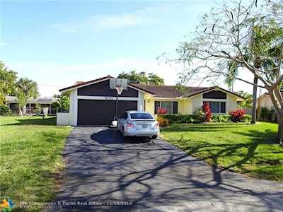 3721 NW 79th Ave Coral Springs, FL 33065